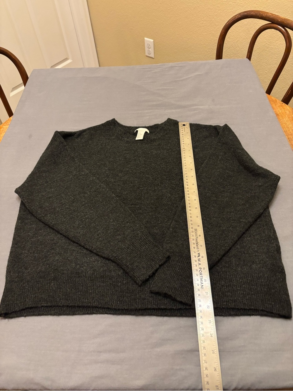H&M Women’s Dark Charcoal Crewneck Sweater M